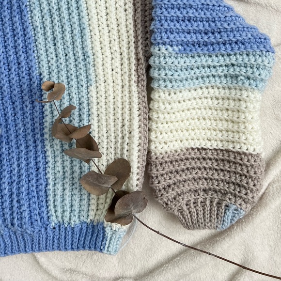 Crochet Sweater 🙌🏼 handmade - Picture 3 of 11